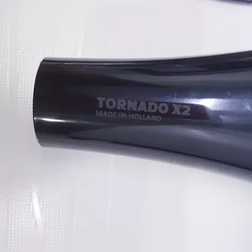 سشوار کراتینه سالنی فیلیپس حک شده اصلی 9000 همراه با 10 عدد شانه و دیسپانسر مدلTORNADO X2